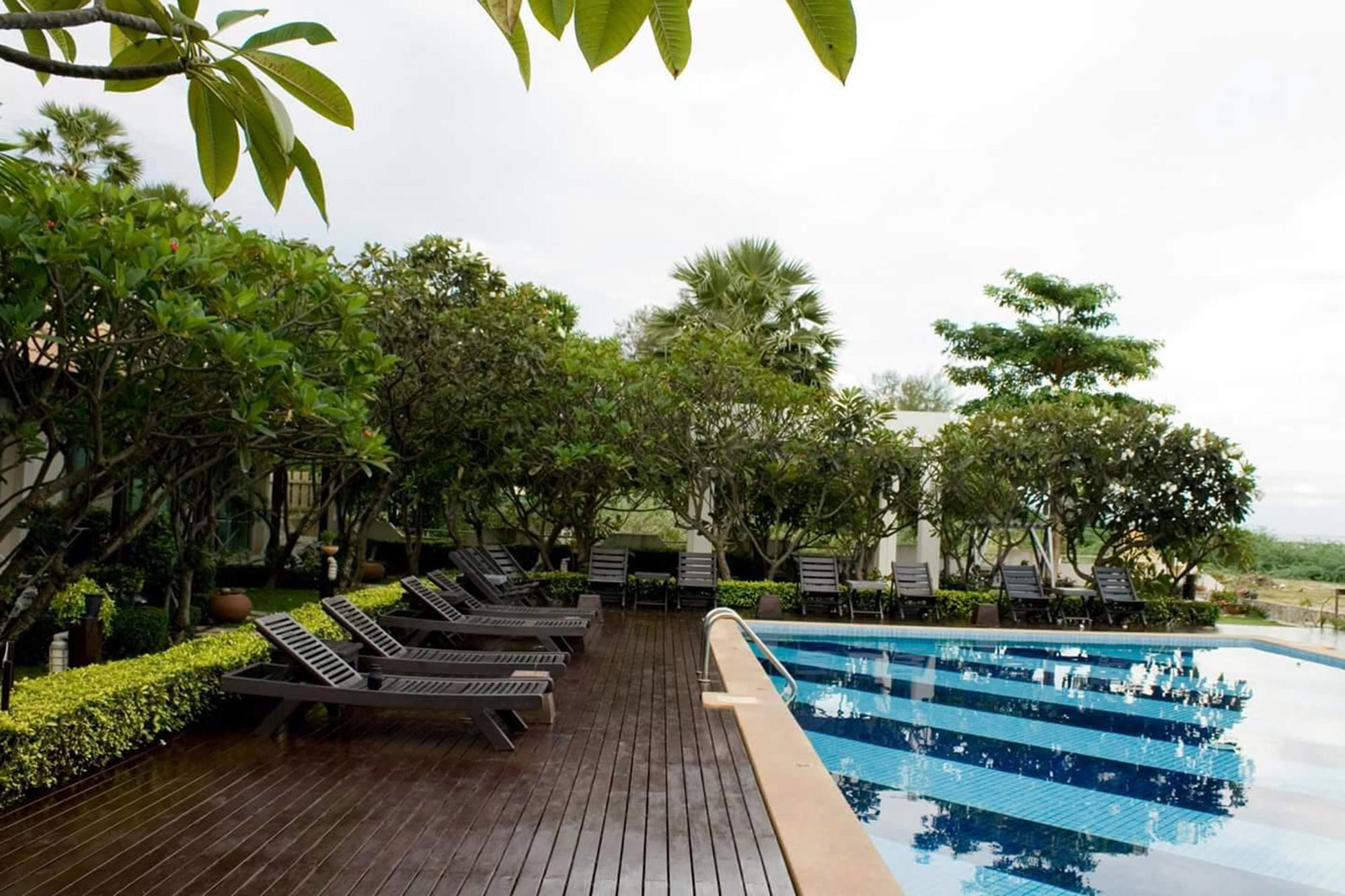 Chez Nous Boutique Resort Haad Chao Samran Extérieur photo