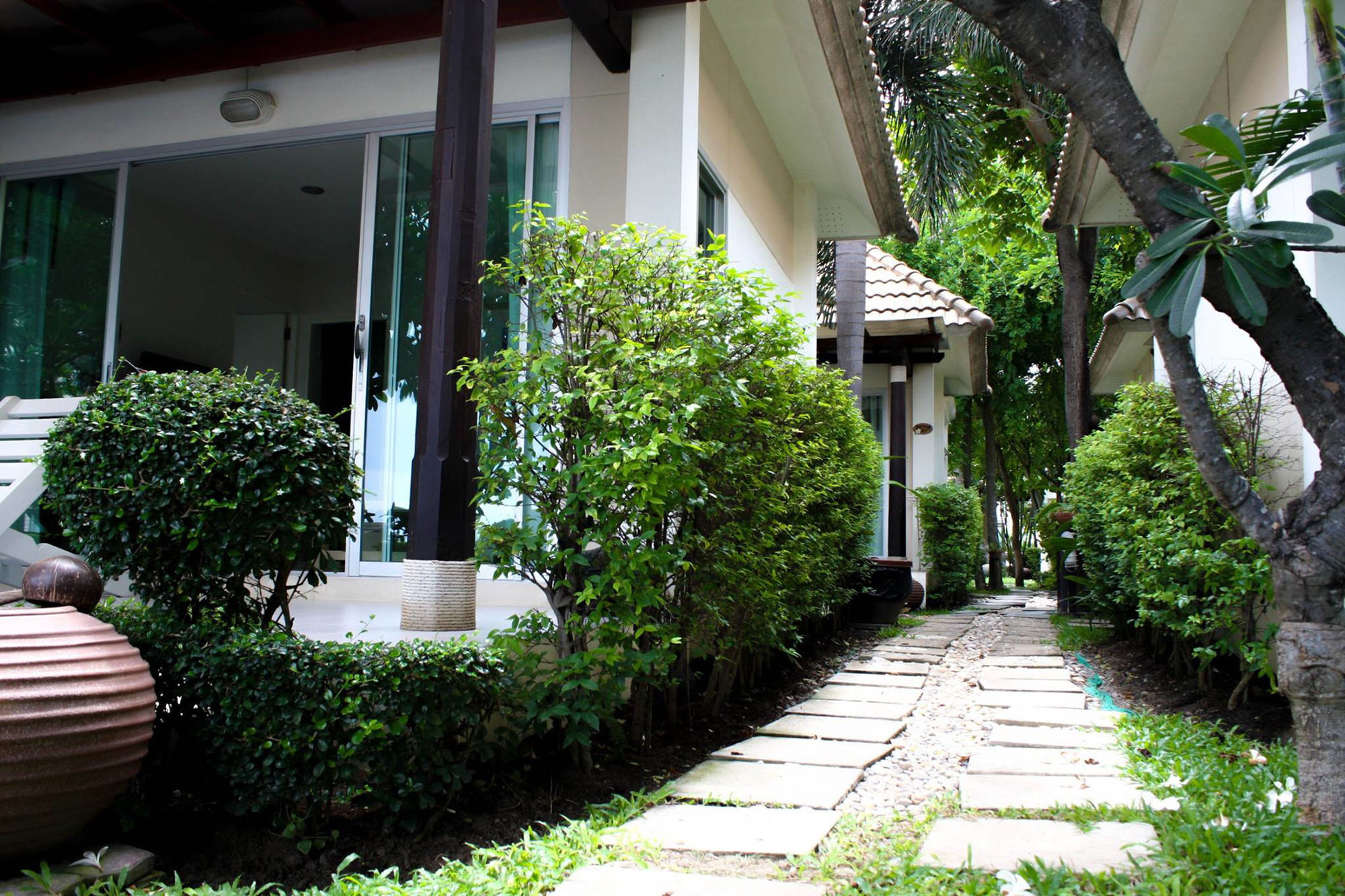 Chez Nous Boutique Resort Haad Chao Samran Extérieur photo